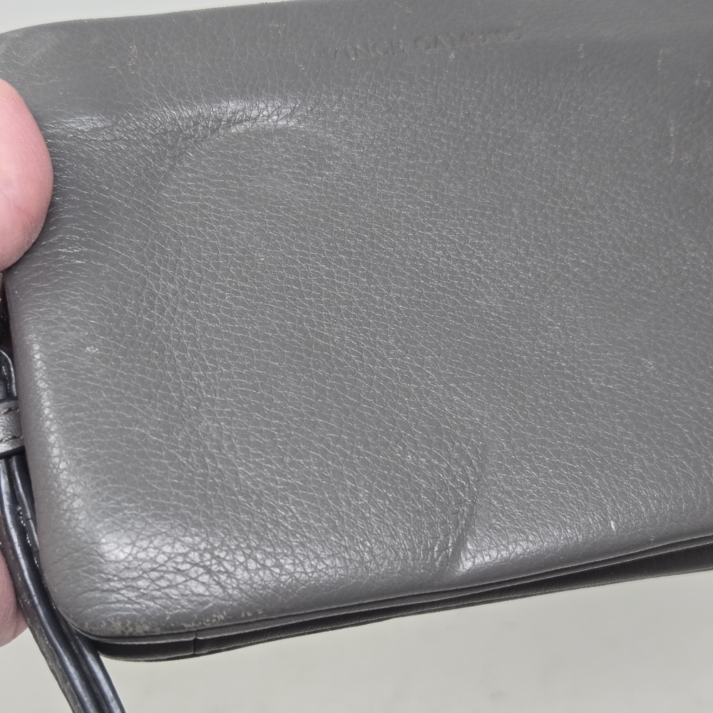 VINCE CAMUTO Pebbled Leather Wristlet Wallet Gray Phone 3 Compartment Zip Top - Picture 2 of 16